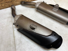 Load image into Gallery viewer, 2007 2008 07 08 YAMAHA YZFR1 YZF R1 FACTORY EXHAUST MUFFLER SILENCER PIPE OEM