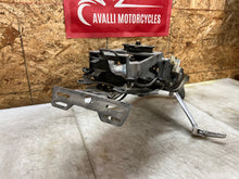 Load image into Gallery viewer, 06 07 2006 2007 SUZUKI GSX-R GSXR 600 750 SUBFRAME SUB FRAME BACK FRAME TAIL OEM