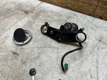 Load image into Gallery viewer, 44300803