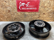 Load image into Gallery viewer, 04 05 2004 2005 SUZUKI GSXR GSX-R GSXR600 600 750 FRONT & REAR WHEELS WHEEL RIM