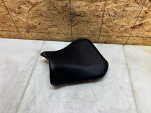 Load image into Gallery viewer, 04 05 SUZUKI GSXR GSX-R 600 750 GSXR750 GSXR600 RIDERS FRONT SEAT PAD CUSION OEM