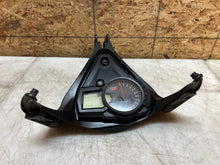 Load image into Gallery viewer, 05 06 SUZUKI GSX-R1000 GSX-R GSXR 1000 INSTRUMENT GAUGE CLUSTER FAIRING STAY