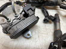 Load image into Gallery viewer, 43755775