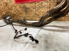 Load image into Gallery viewer, 05 06 SUZUKI GSX-R1000 GSX-R GSXR 1000 YOSHIMURA CARBON FIBER FULL EXHAUST