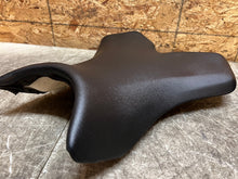 Load image into Gallery viewer, 05 06 2004 2005 2006 YAMAHA YZFR1 YZF R1 FRONT REAR RIDER PASSENGER SEATS PAIR