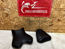 Load image into Gallery viewer, 09 10 12 13 14 15 16 YAMAHA YZFR6 YZF R6 FRONT & REAR SEATS RIDERS SEAT PAD OEM