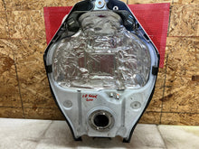 Load image into Gallery viewer, 08 09 10 2009 2010 SUZUKI GSXR GSX-R 600 750 GAS TANK FUEL TANK PETROL RESERVOIR