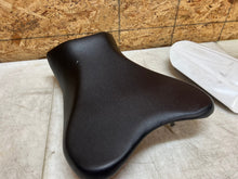 Load image into Gallery viewer, 08 09 10 2009 2010 SUZUKI GSXR GSX-R 600 750 FRONT RIDER SEAT PAD REAR SOLO COWL