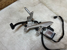 Load image into Gallery viewer, 20 21 22 23 24 HONDA CBR500R CBR 500R RIGHT REARSET REAR SET BRAKE PEDAL MASTER