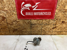 Load image into Gallery viewer, 04 05 SUZUKI GSXR GSX-R 750 GSXR750 GSXR600 600 FUEL PUMP GAS PUMP SENDING UNIT