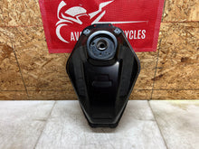 Load image into Gallery viewer, 15 16 17 18 19 20 21 YAMAHA FZ-07 FZ07 MT-07 MT07 GAS TANK FUEL TANK RESERVOIR
