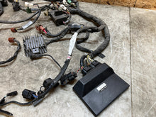 Load image into Gallery viewer, 01 02 2001 2002 SUZUKI GSXR GSX-R 1000 GSXR1000 ENGINE COMPUTER ECU CDI ECM LOOM