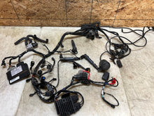 Load image into Gallery viewer, 46920649