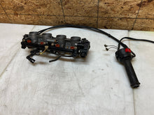 Load image into Gallery viewer, 04 05 2004 2005 SUZUKI GSXR GSX-R GSXR600 600 THROTTLE BODIES BODY INJECTION OEM