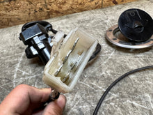 Load image into Gallery viewer, 98 99 00 01 02 03 KAWASAKI NINJA ZX7-R ZX7R ZX7 LOCK SET KEY SET IGNITION KEYS