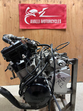 Load image into Gallery viewer, 98 99 00 01 1998-2001 YAMAHA YZFR1 YZF R1 COMPLETE ENGINE MOTOR 30 DAY WARRANTY