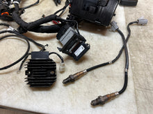 Load image into Gallery viewer, 46249141