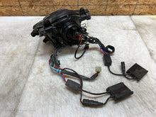Load image into Gallery viewer, 06 07 2006 2007 SUZUKI GSX-R GSXR 600 750 HEADLIGHT HEAD LIGHT HEADLAMP LAMP