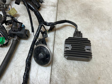 Load image into Gallery viewer, 43755775