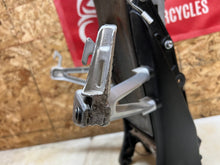 Load image into Gallery viewer, 45383840