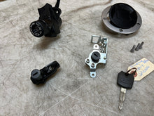 Load image into Gallery viewer, 44032850