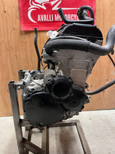 Load image into Gallery viewer, 04 05 2004 2005 SUZUKI GSXR GSX-R GSXR600 600 COMPLETE ENGINE MOTOR GARUNTEED