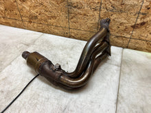 Load image into Gallery viewer, 13 14 15 16 17 TRIUMPH DAYTONA 675R 675 R FACTORY OEM EXHAUST MANIFOLD HEADER O2