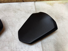 Load image into Gallery viewer, 20 21 22 23 24 HONDA CBR500R CBR 500R FRONT & REAR SEATS SEAT RIDER PASSENGER