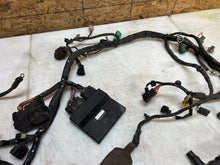 Load image into Gallery viewer, 04 05 SUZUKI GSXR GSX-R 600 GSXR600 MAIN ENGINE WIRING HARNESS LOOM ECU CDI ECM