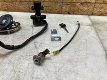 Load image into Gallery viewer, 06 07 2006 2007 SUZUKI GSX-R GSXR 600 750 LOCK SET KEY SET IGNITION SWITCH CAP