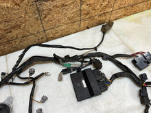 Load image into Gallery viewer, 04 05 SUZUKI GSXR GSX-R 750 GSXR750 MAIN ENGINE WIRING HARNESS LOOM ECU CDI