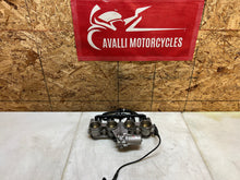 Load image into Gallery viewer, 15 16 17 18 2015-2018 BMW S1000RR S1000 RR 1000RR THROTTLE BODIES BODY INJECTION