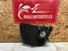 Load image into Gallery viewer, 08 09 10 2009 2010 SUZUKI GSXR GSX-R 600 750 RADIATOR RAD ENGINE COOLER COOLING