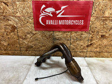 Load image into Gallery viewer, 13 14 15 16 17 TRIUMPH DAYTONA 675R 675 R FACTORY OEM EXHAUST MANIFOLD HEADER O2