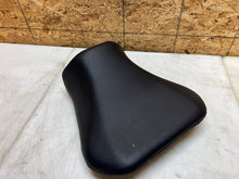 Load image into Gallery viewer, 04 05 SUZUKI GSXR GSX-R 600 750 GSXR750 GSXR600 RIDERS FRONT SEAT PAD CUSION OEM