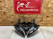 Load image into Gallery viewer, 04 05 06 2004 2005 2006 YAMAHA YZFR1 YZF R1 HEADLIGHTS HEAD LIGHTS LIGHT STAY