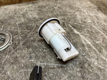 Load image into Gallery viewer, 15 16 17 18 19 20 21 YAMAHA FZ-07 FZ07 MT-07 MT07 FUEL PUMP SENDING UNIT WORKING