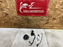 Load image into Gallery viewer, 06 07 2006 2007 SUZUKI GSX-R GSXR 600 750 LOCK SET KEY SET IGNITION SWITCH CAP