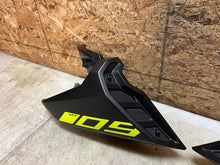 Load image into Gallery viewer, 46841038