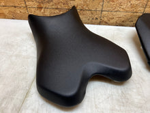 Load image into Gallery viewer, 09 10 12 13 14 15 16 YAMAHA YZFR6 YZF R6 FRONT & REAR SEATS RIDERS SEAT PAD OEM