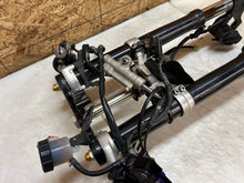 Load image into Gallery viewer, 04 05 06 2004 2005 2006 YAMAHA YZFR1 YZF R1 FRONT END FRONT FORKS FORK TUBES OEM