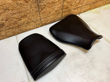 Load image into Gallery viewer, 07 08 09 10 11 12 HONDA CBR600RR CBR 600RR FRONT REAR SEATS SEAT PAIR PAD CUSION