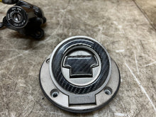 Load image into Gallery viewer, 04 05 06 2004 2005 2006 YAMAHA YZFR1 YZF R1 LOCK SET KEY SET IGNITION GAS CAP