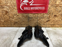 Load image into Gallery viewer, 08 09 10 2009 2010 SUZUKI GSXR GSX-R 600 750 RAM AIR DUCTS DUCT TUBE SCOOP PAIR