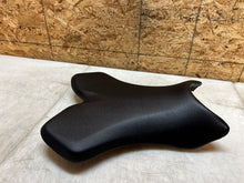 Load image into Gallery viewer, 04 05 06 2004 2005 2006 YAMAHA YZFR1 YZF R1 RIDERS FRONT SEAT RIDER SEAT PAD OEM