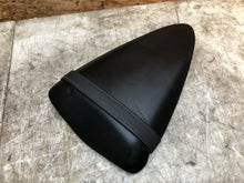 Load image into Gallery viewer, 07 08 2007 2008 KAWASAKI ZX-6R ZX6R ZX6-R 600 REAR PASSENGER SEAT BACK PILLION