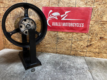 Load image into Gallery viewer, 06 07 2006 2007 SUZUKI GSX-R750 GSXR 600 750 REAR WHEEL BACK RIM STRAIGHT