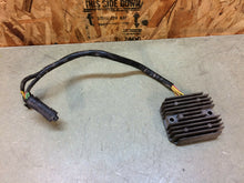 Load image into Gallery viewer, 01 02 03 04 2001 2002 2003 2004 BMW F650GS F 650 GS REGULATOR RECTIFIER REG REC