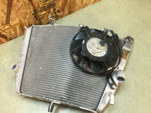 Load image into Gallery viewer, 11 12 13 14 15 16 17 18 SUZUKI GSX-R750 GSXR 600 750 RADIATOR RAD ENGINE COOLER