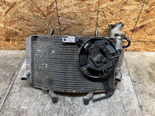 Load image into Gallery viewer, 03 04 2003 2004 SUZUKI GSX-R1000 GSXR 1000 RADIATOR RAD ENGINE COOLER COOLING
